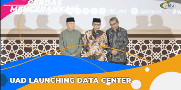 CERDAS MENCERAHKAN | KETUA UMUM PP MUHAMMADIYAH HAEDAR NASHIR RESMIKAN DATA CENTER UAD