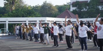 Semarakkan Milad Ke-43, UMY Gelar Senam bersama Guru, Siswa, dan Civitas Academica