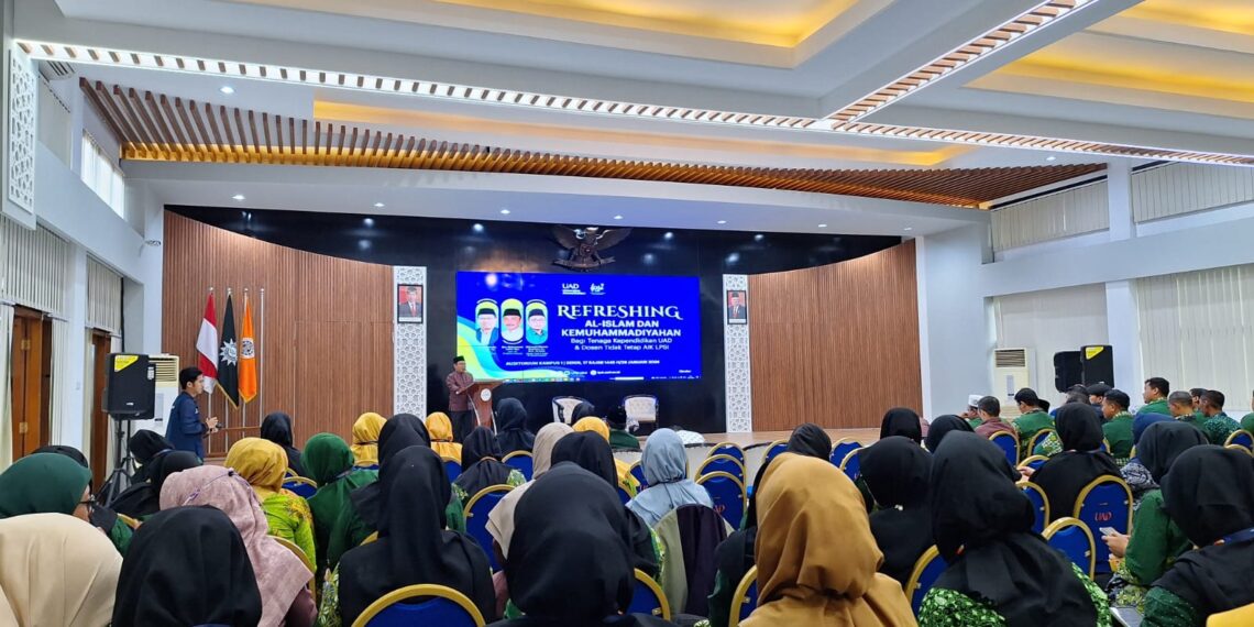 UAD terus mendorong tendik maupun dosen untuk berkhidmat di akar rumput sebagai penebar kebermanfaatan.