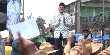 PULUHAN RIBU WARGA RAPATKAN BARISAN DENGAN KOMPAK DAN SOLID UNTUK PEMENANGAN SYAUQI SOERATNO DALAM KAMPANYE AKBAR DI BANTUL