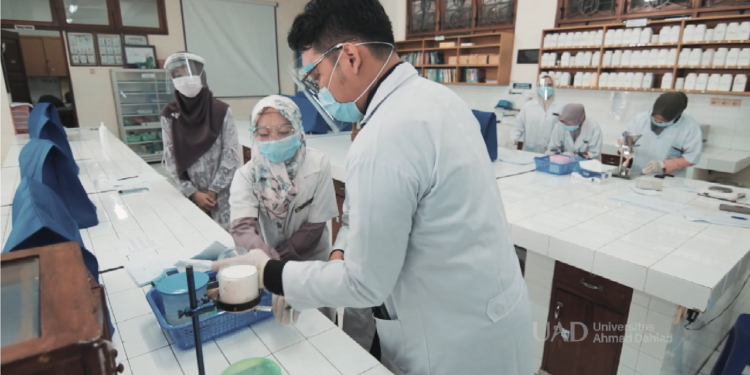 Profil Program Studi S2 Farmasi Universitas Ahmad Dahlan