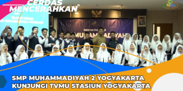 CERDAS MENCERAHKAN I SMP MUHAMMADIYAH 2 YOGYAKARTA KUNJUNGI TVMU STASIUN YOGYAKARTA