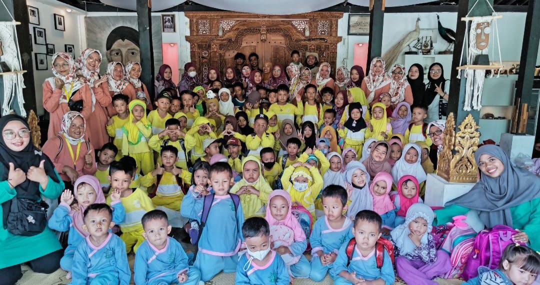 BELAJAR DAN BERMAIN DI MAHASVIN FARM, TK ABA DAN KB ‘AISYIYAH KRAJAN AJAK SISWA OUTING CLASS.