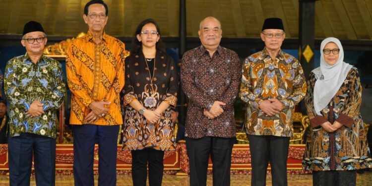 Sultan HB X Apresiasi Peran Haedar Nashir dalam Kemanusiaan Universal