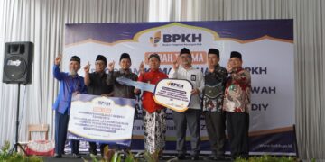 BPKH RI dan Lazismu Serahkan Mobil Layanan Dakwah untuk Ponpes Muhammadiyah Daarul Khoir Gunungkidul